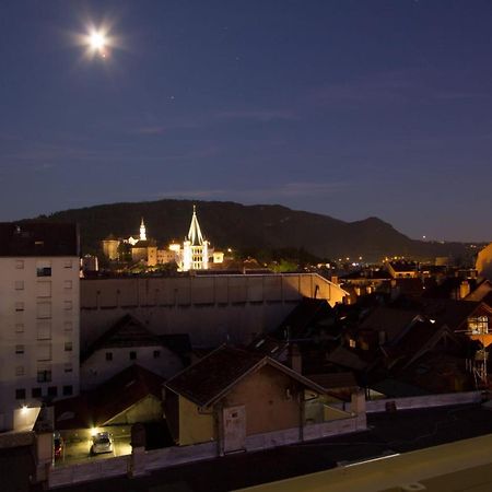 Large 5 Rooms With Garage In The City Center Annecy Buitenkant foto