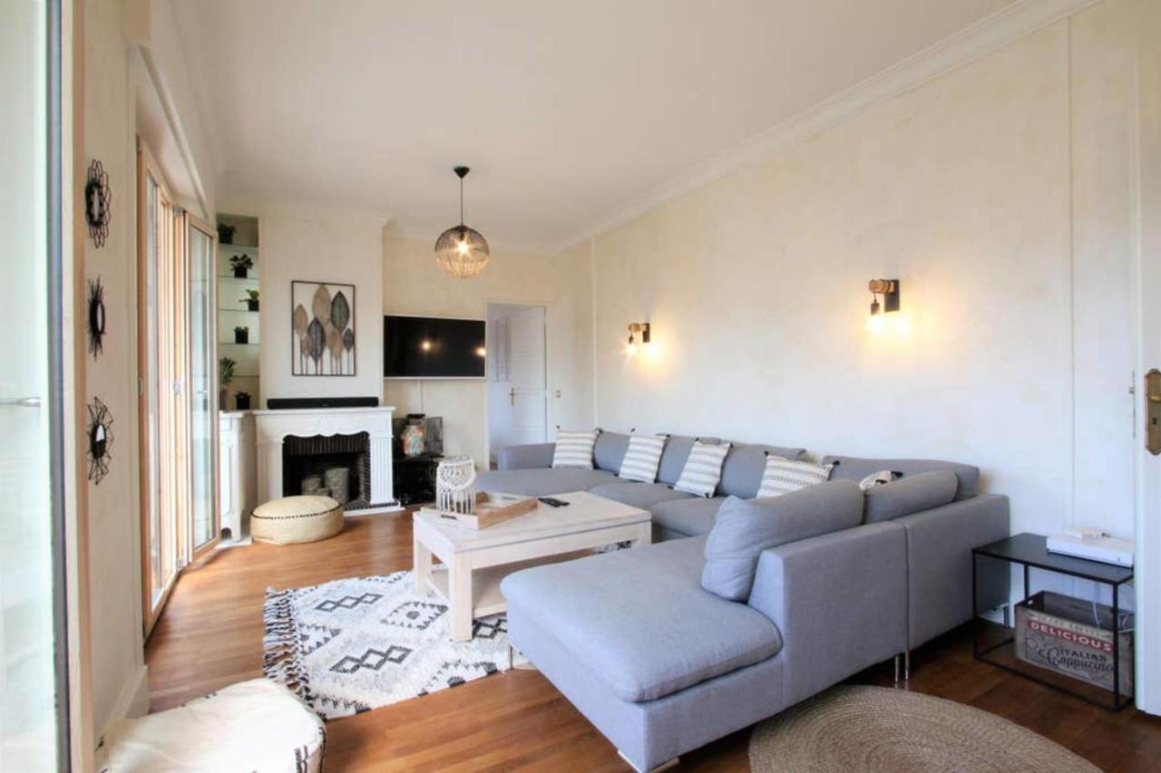 Large 5 Rooms With Garage In The City Center Annecy Buitenkant foto