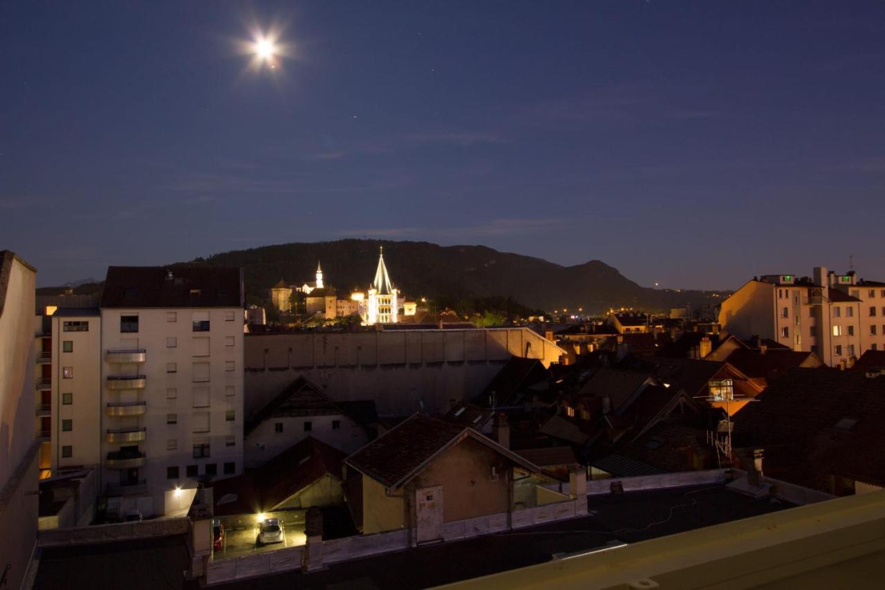 Large 5 Rooms With Garage In The City Center Annecy Buitenkant foto